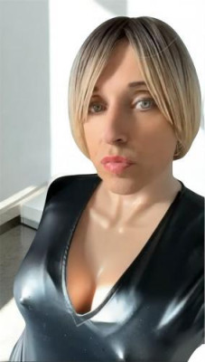 jenni.jpg (17.06 Kio) Consulté 1255 fois photo jeny